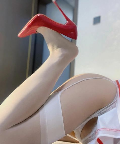 国产偷倩在线播放美女_4K迅雷电影在线