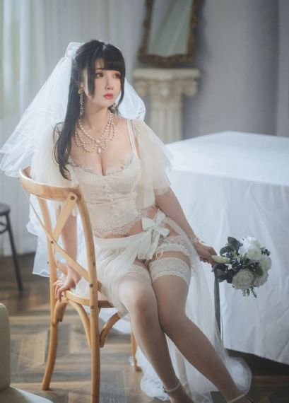 边吃奶边弄进去男女视频色戒_蓝光韩国电影在线观看