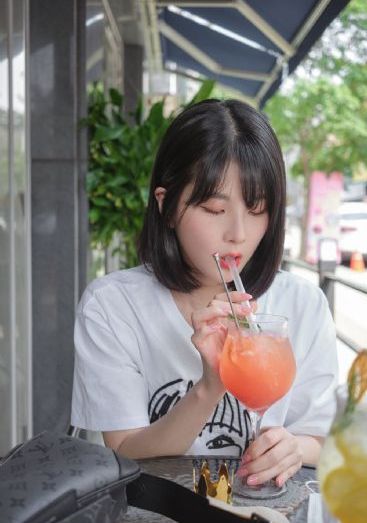日韩人妻无码13p_国语版高清